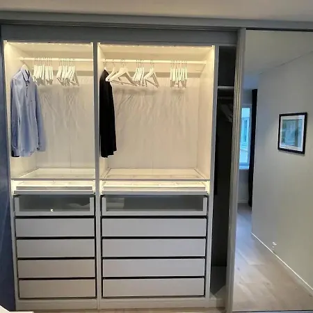 By Torgalmenningen * Bergen